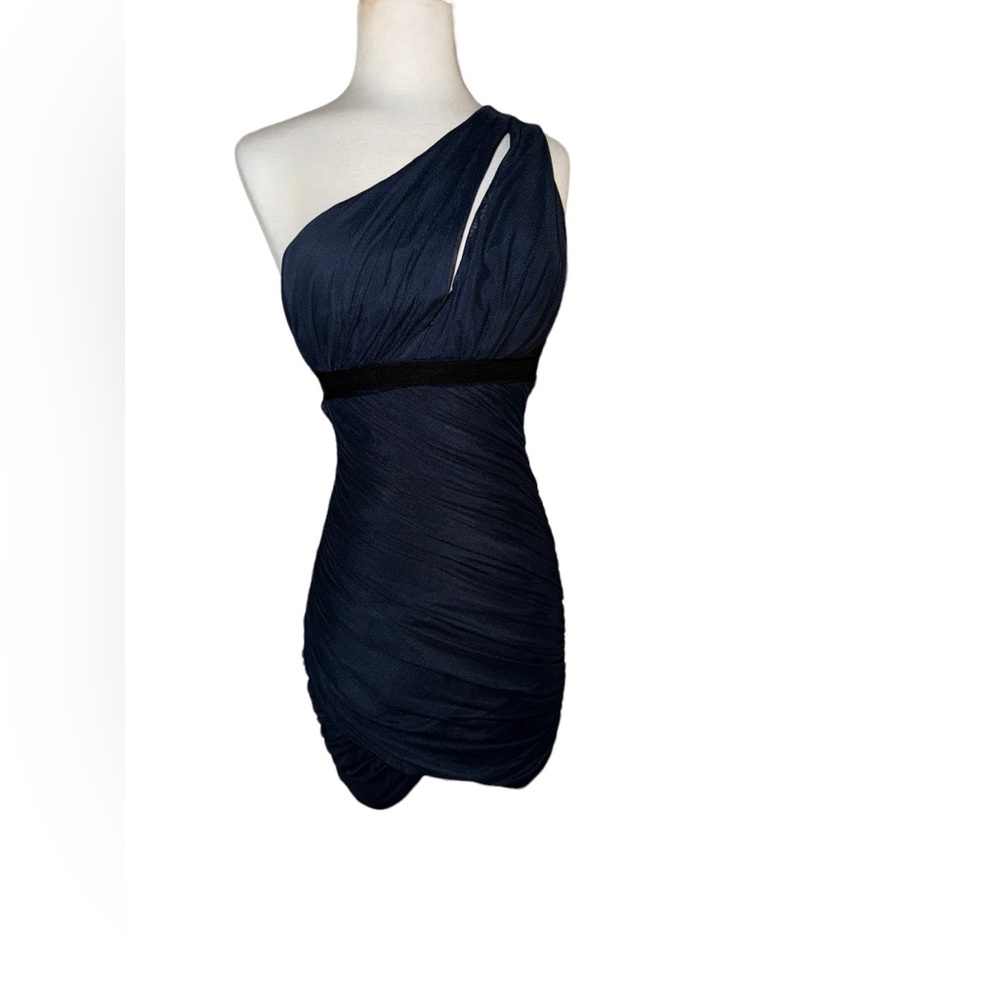 BCBG maxazria size XS ruched dress one shoulder